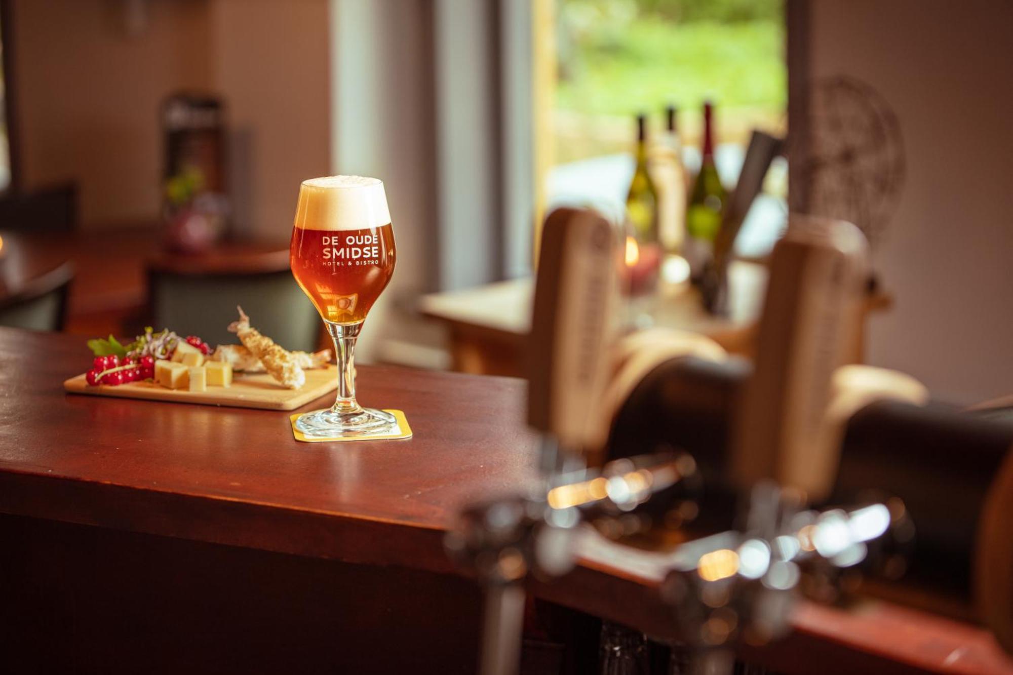 Westernieland De Oude Smidse酒店 外观 照片